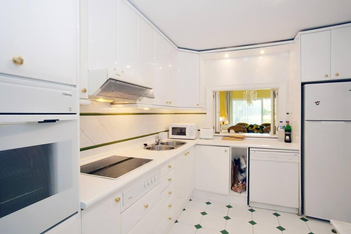 Apartamento Entre Marbella Y Estepona Exteriör bild